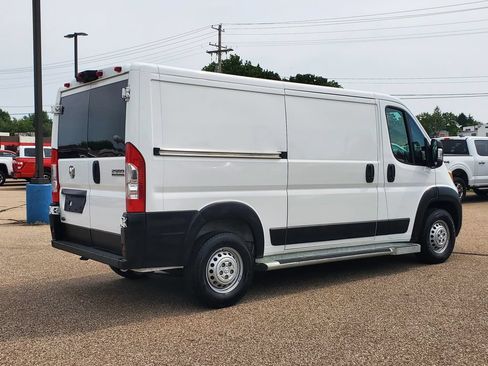 Used 2025 RAM ProMaster 2500 w/ U-Haul Equipment Group FWD image 4