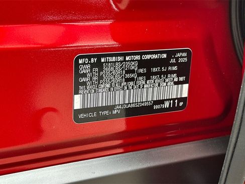 New 2025 Mitsubishi Outlander ES image 28