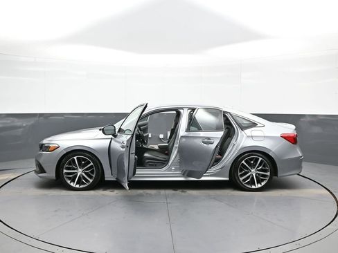 Used 2023 Honda Civic Touring image 43