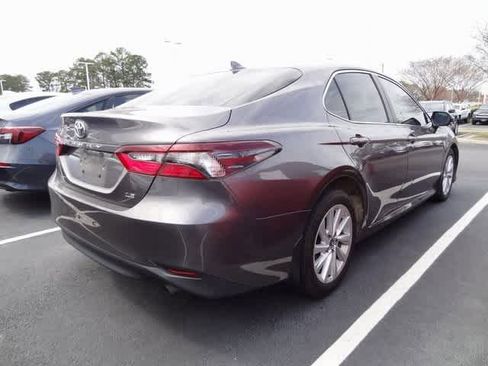 Used 2023 Toyota Camry LE image 5