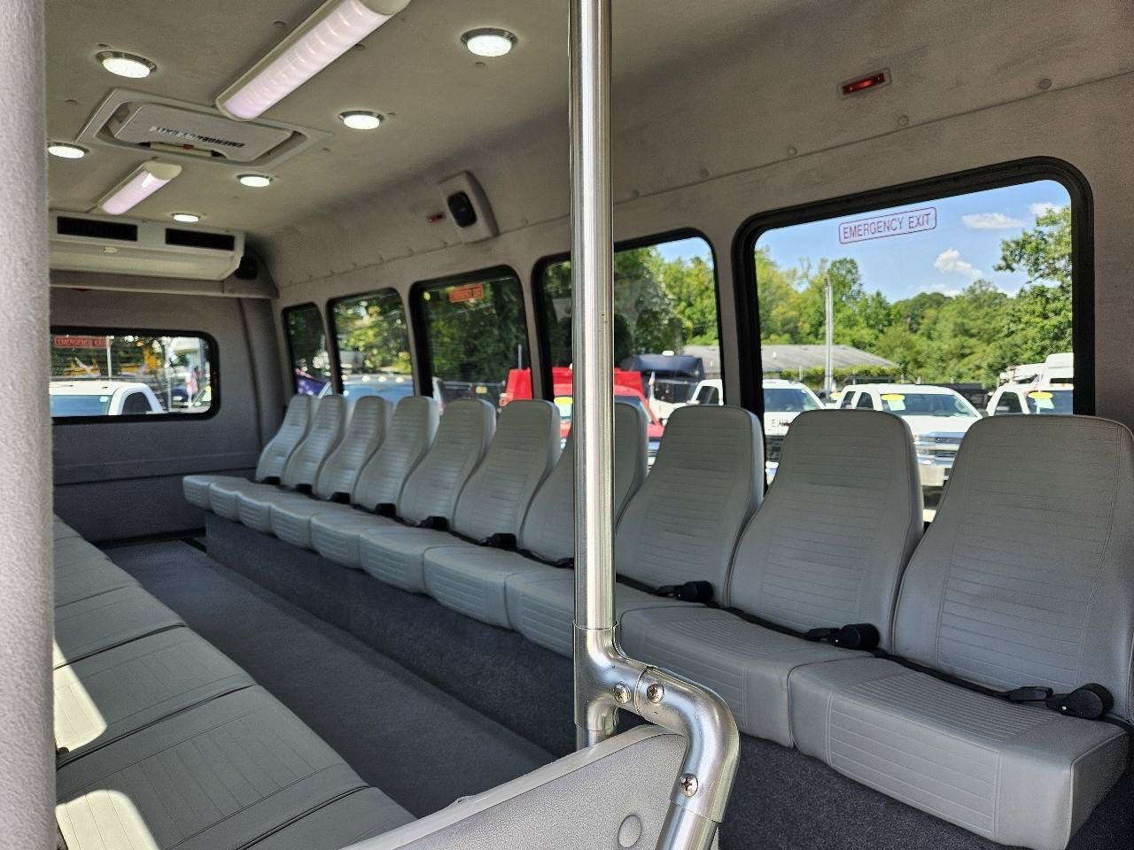 Used 2012 Ford F450 XL w/ PWR Equipment Group RWD image 19