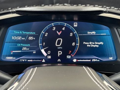 Used 2021 Chevrolet Corvette Stingray Premium Cpe w/ Z51 Performance Package RWD image 28