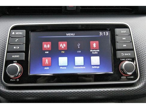 Certified 2025 Nissan Kicks Play S image 20