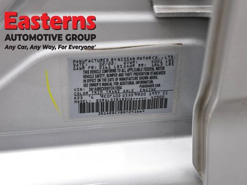 Used 2022 Nissan Sentra SV FWD image 34