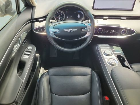 Used 2023 Genesis GV70 2.5T w/ Advanced Package AWD/4WD image 25