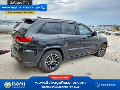Used 2017 Jeep Grand Cherokee Trailhawk w/ Trailhawk Luxury Group AWD/4WD image 4