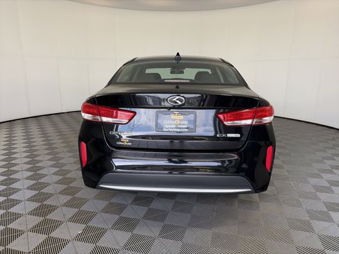 Used 2017 Kia Optima EX FWD image 9