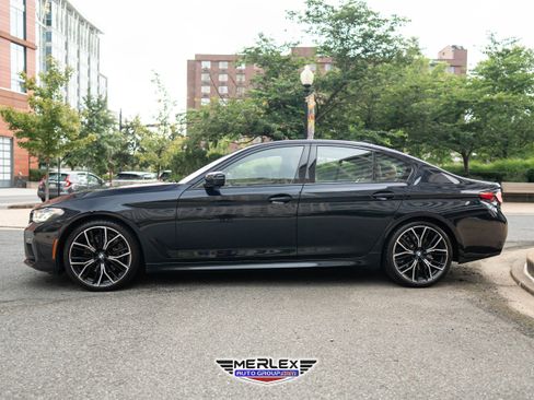 Used 2022 BMW 540i w/ M Sport Package image 4