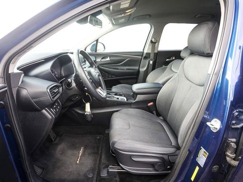 Used 2019 Hyundai Santa Fe SE image 12