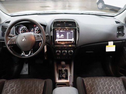 New 2026 Mitsubishi Outlander Sport LE AWD/4WD image 20