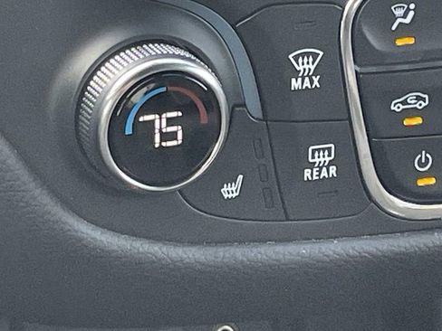 Used 2022 Chevrolet Equinox RS image 22