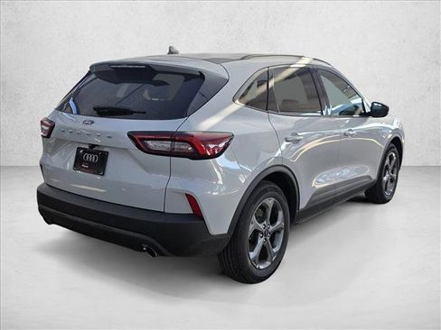 Used 2025 Ford Escape ST-Line image 5