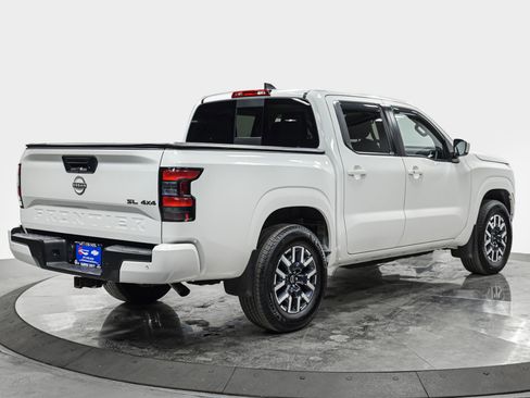 Used 2024 Nissan Frontier SL w/ Technology Package AWD/4WD image 7