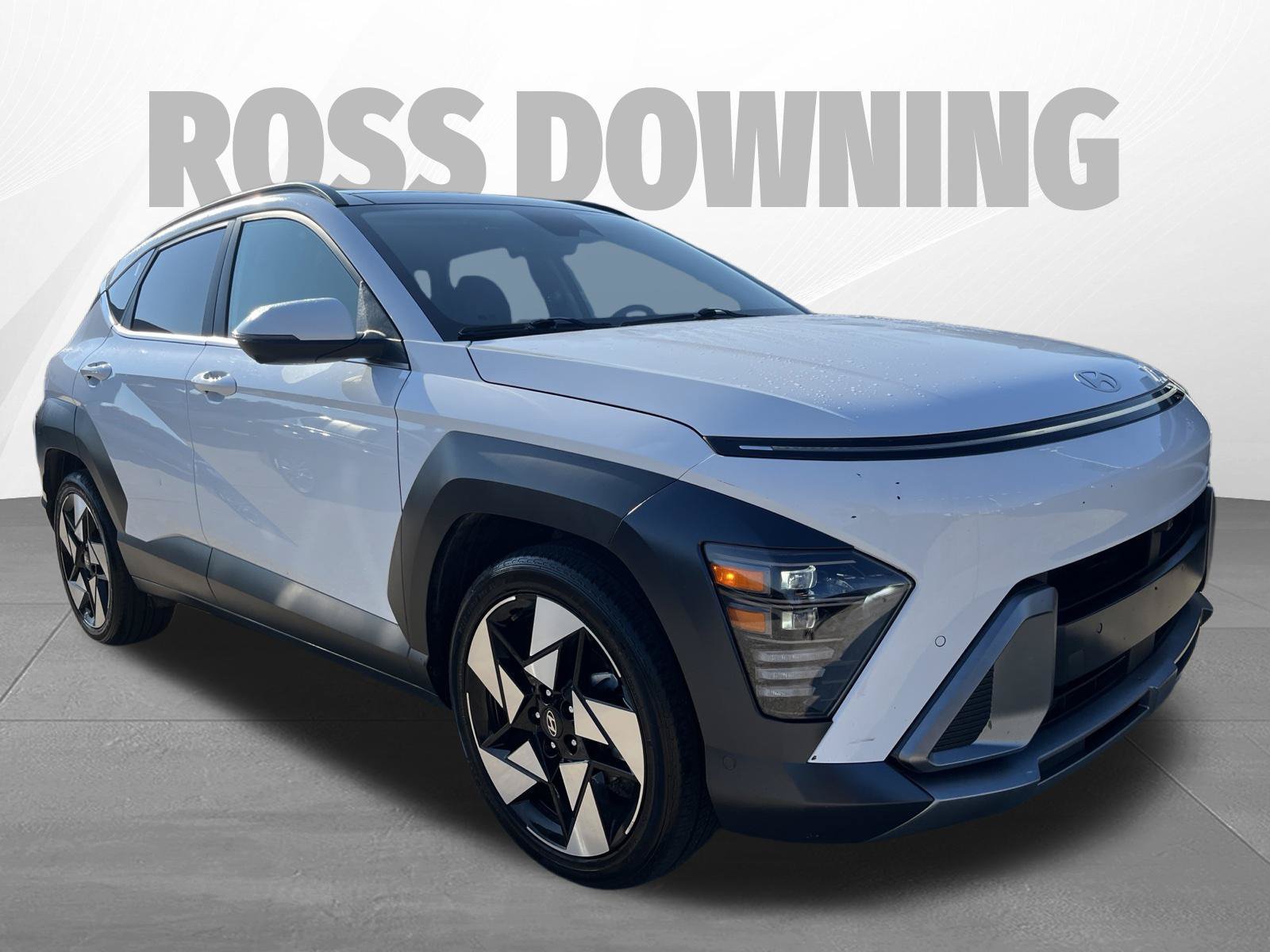 Used 2024 Hyundai Kona Limited FWD image 3