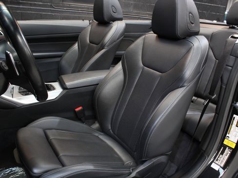 Used 2023 BMW 430i Convertible w/ M Sport Package image 35