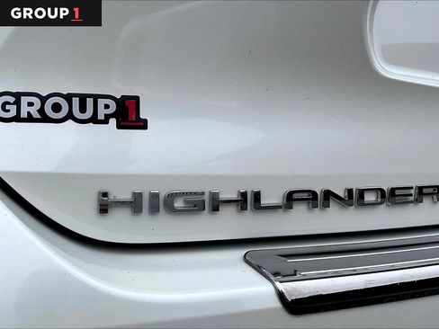 Used 2021 Toyota Highlander Platinum image 33