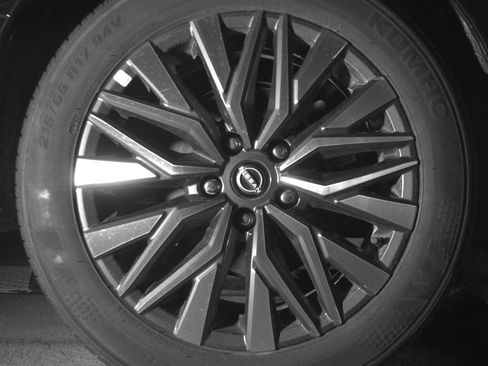 Used 2025 Nissan Altima 2.5 SV image 15