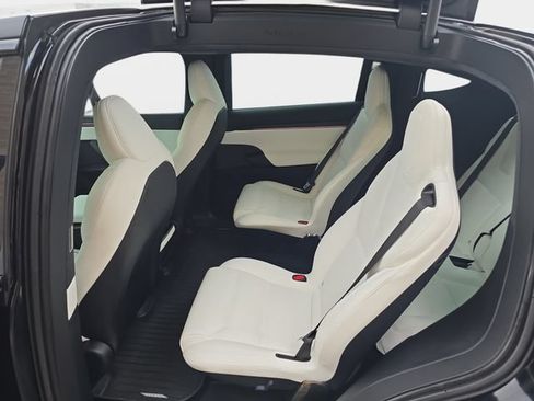 Used 2026 Tesla Model X Plaid AWD/4WD image 18