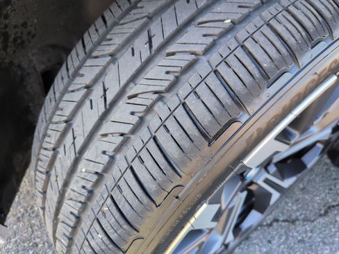 Certified 2025 BMW 330i Sedan w/ M Sport Package image 12