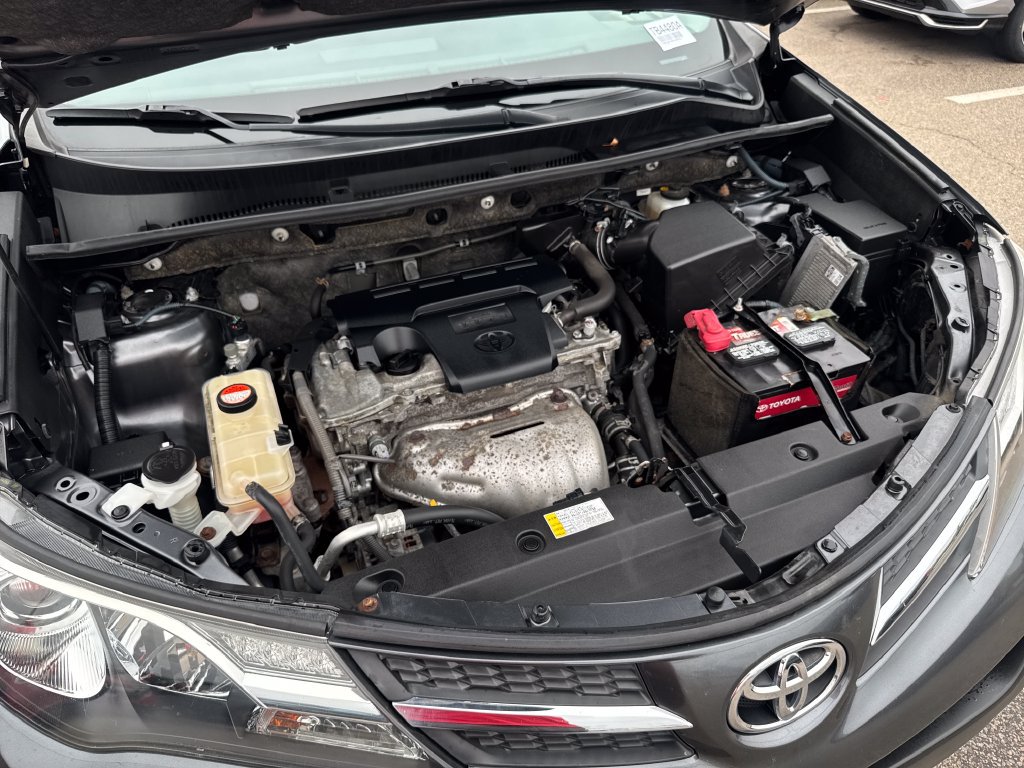 Used 2015 Toyota RAV4 XLE AWD/4WD image 46