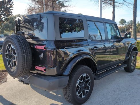 Used 2024 Ford Bronco Outer Banks image 10