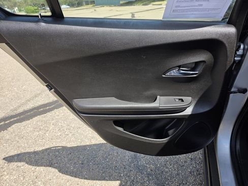 Used 2011 Chevrolet Volt Premium w/ Premium Trim Package FWD image 15