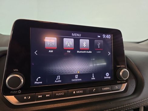 Used 2023 Nissan Rogue SV image 21