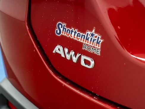 New 2025 Honda Pilot Touring image 9