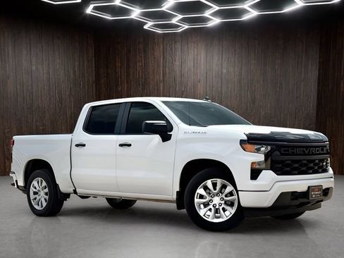 Used 2023 Chevrolet Silverado 1500 Custom RWD image 1