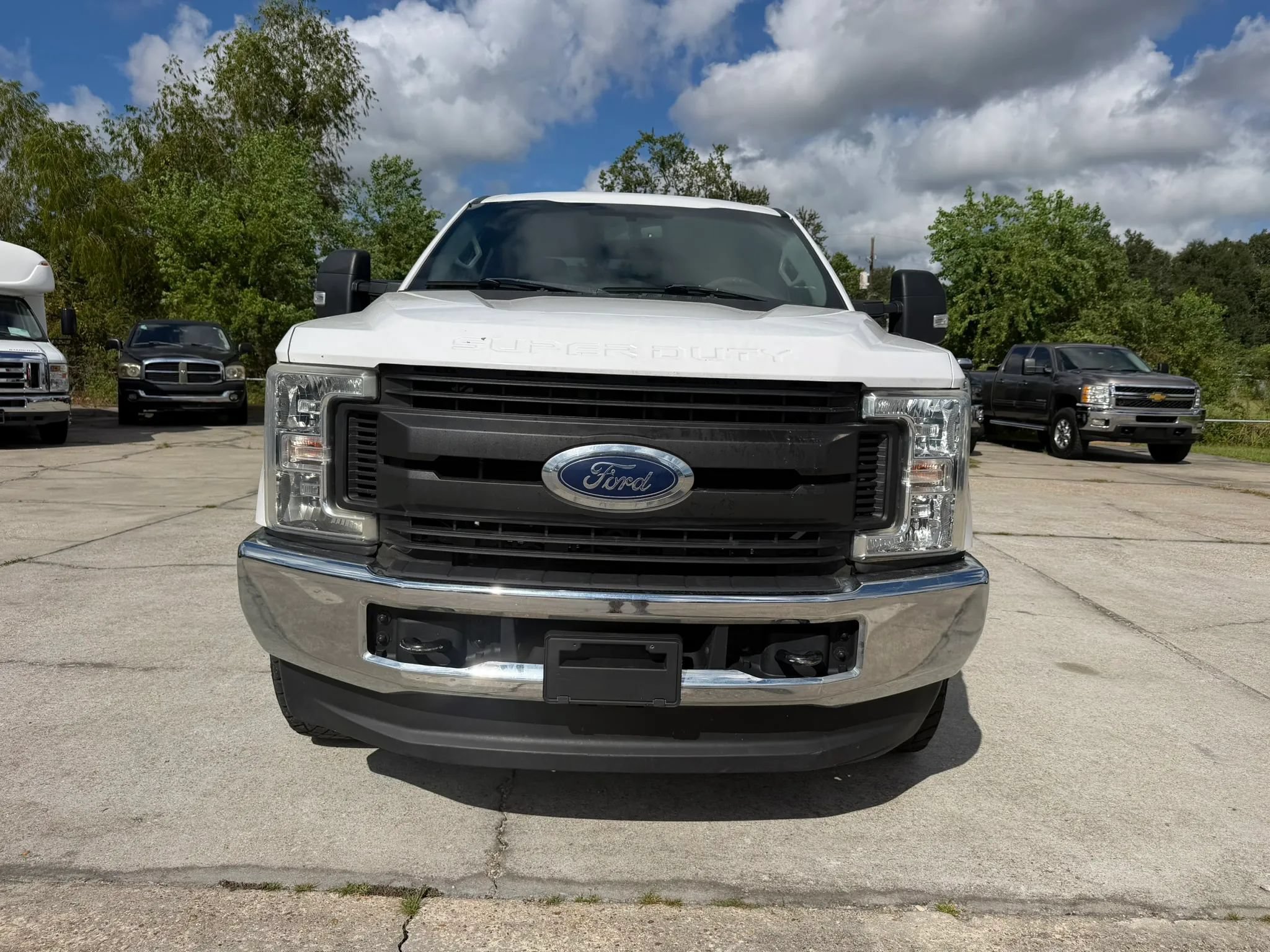 Used 2019 Ford F250 XL w/ Power Equipment Group AWD/4WD image 9