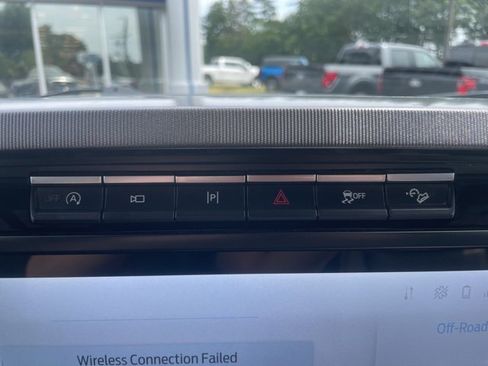 Certified 2021 Ford F150 Platinum w/ FX4 Off-Road Package image 37