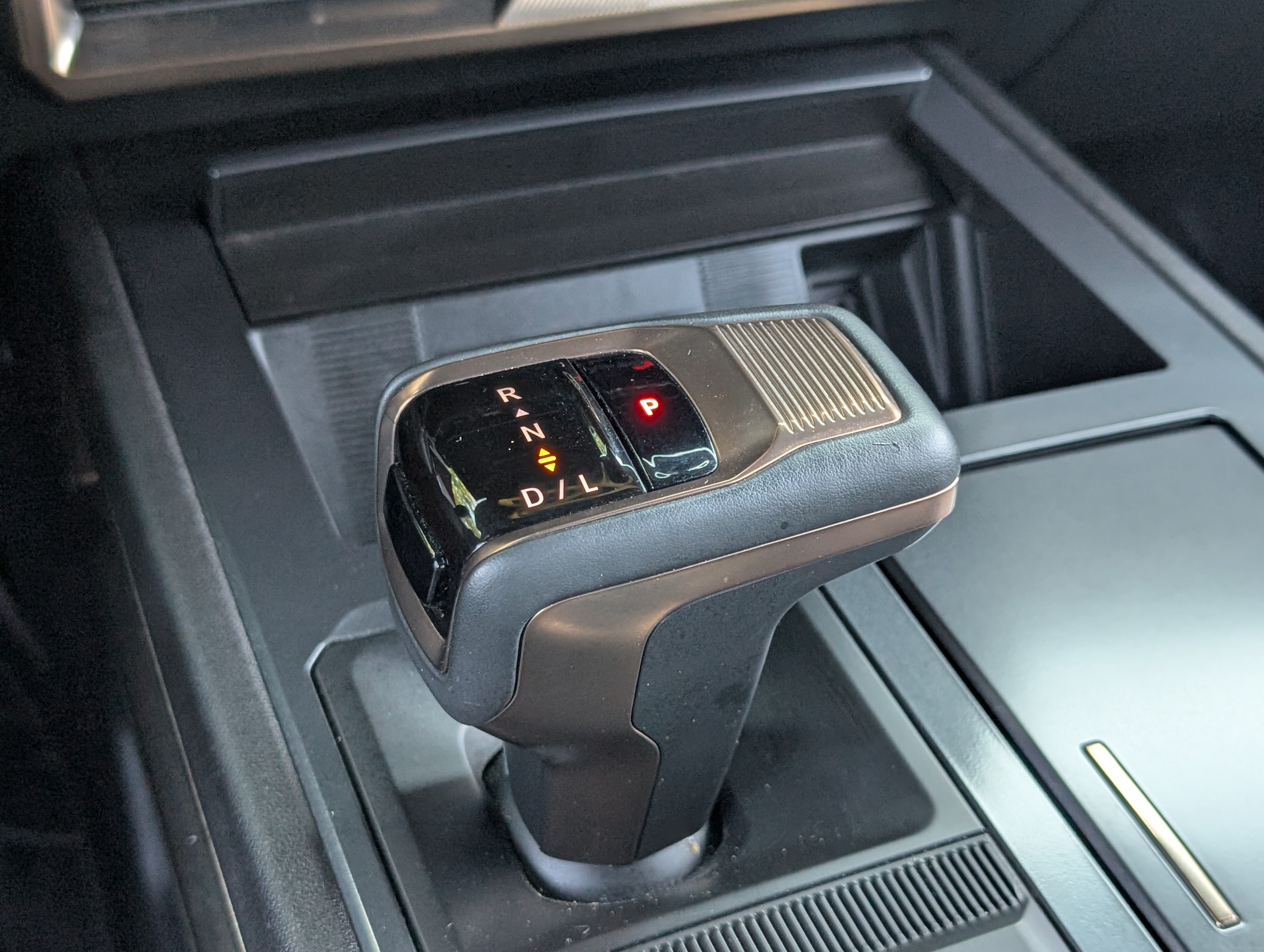 Used 2025 GMC Hummer EV 2X AWD/4WD image 32