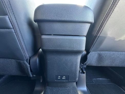 Used 2024 Mitsubishi Outlander Sport SE image 22