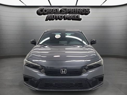 Used 2022 Honda Civic Sport image 2