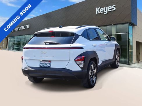 Used 2024 Hyundai Kona SEL w/ Convenience Package FWD image 4