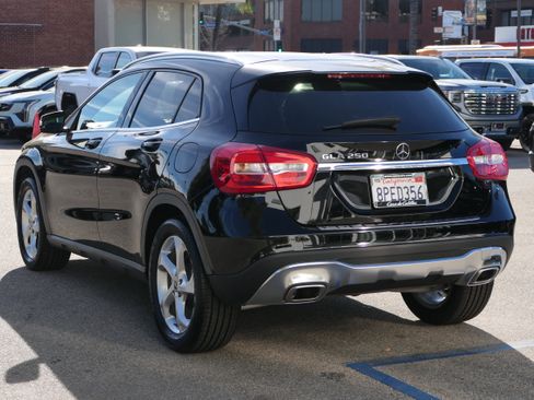 Used 2020 Mercedes-Benz GLA 250 image 3