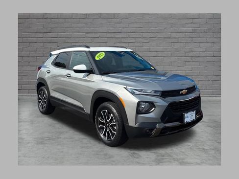 Used 2023 Chevrolet TrailBlazer ACTIV w/ Sun and Liftgate Package AWD/4WD image 1