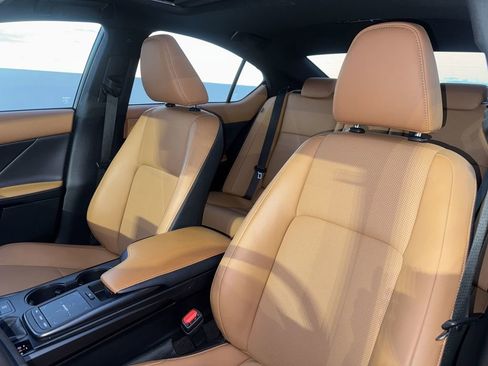 Used 2024 Lexus IS 300 w/ Comfort Package image 15