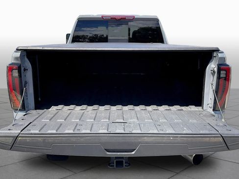 Used 2024 GMC Sierra 2500 AT4 w/ Technology Package AWD/4WD image 48
