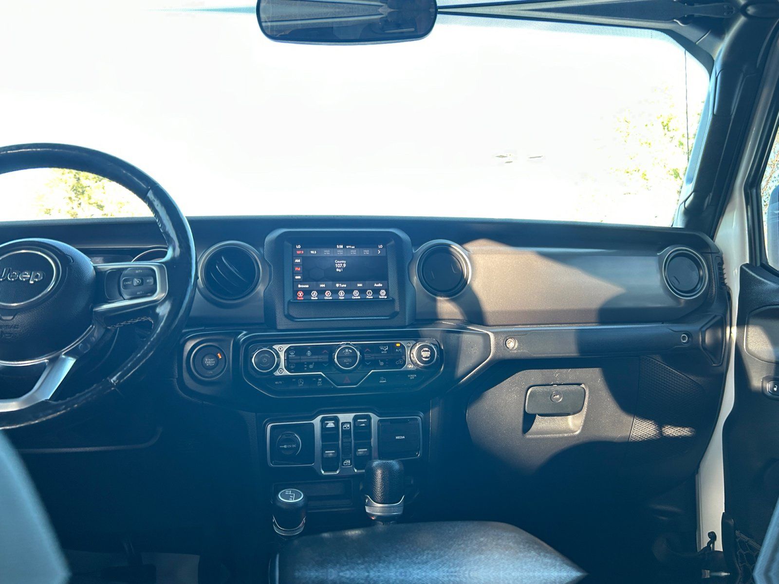 Used 2020 Jeep Gladiator Sport w/ Quick Order Package 24S AWD/4WD image 20