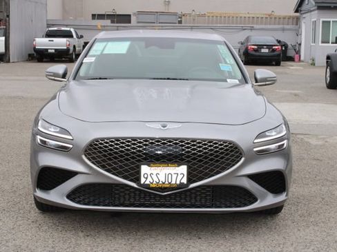 Used 2022 Genesis G70 2.0T RWD image 2