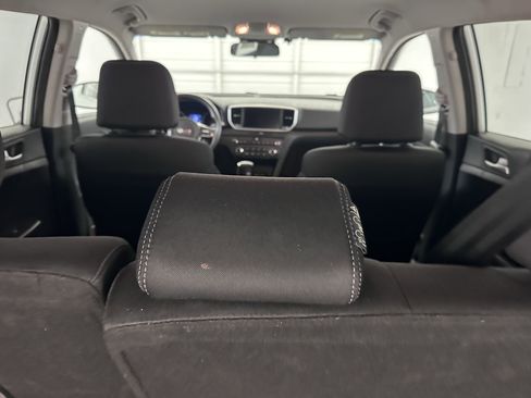 Used 2021 Kia Sportage LX image 28
