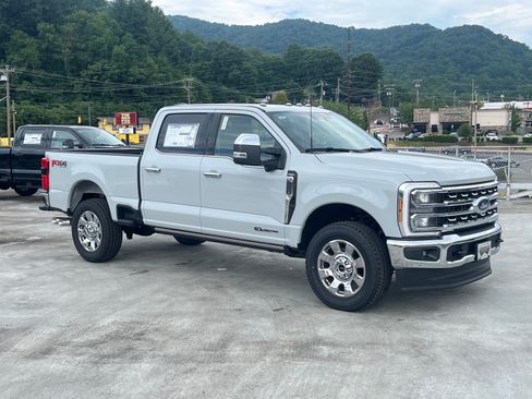 New 2026 Ford F350 Lariat w/ Lariat Ultimate Package AWD/4WD image 1