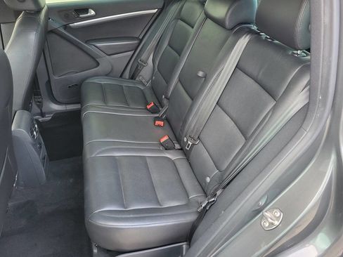 Used 2014 Volkswagen Tiguan R-Line image 23