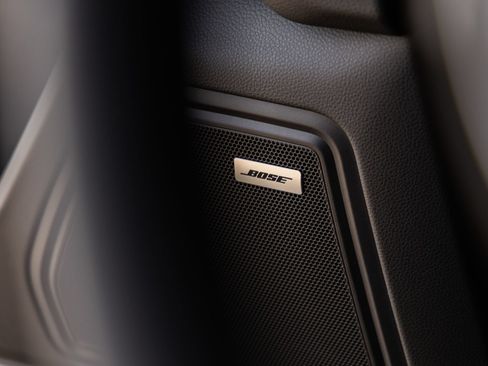 New 2026 Porsche Macan AWD/4WD image 22