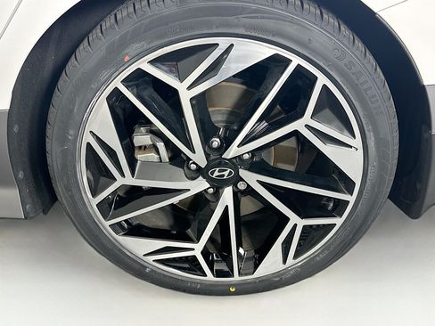 Used 2024 Hyundai Ioniq 6 SEL RWD image 11