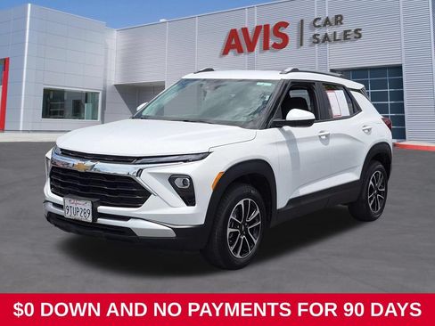 Used 2025 Chevrolet TrailBlazer LT AWD/4WD image 1