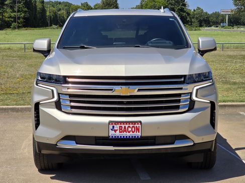 Used 2023 Chevrolet Tahoe High Country AWD/4WD image 2