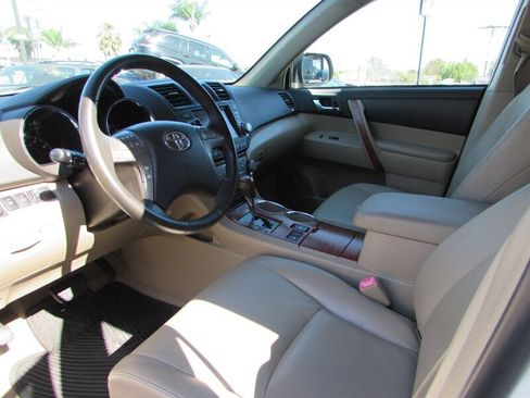 Used 2008 Toyota Highlander Limited AWD/4WD image 11