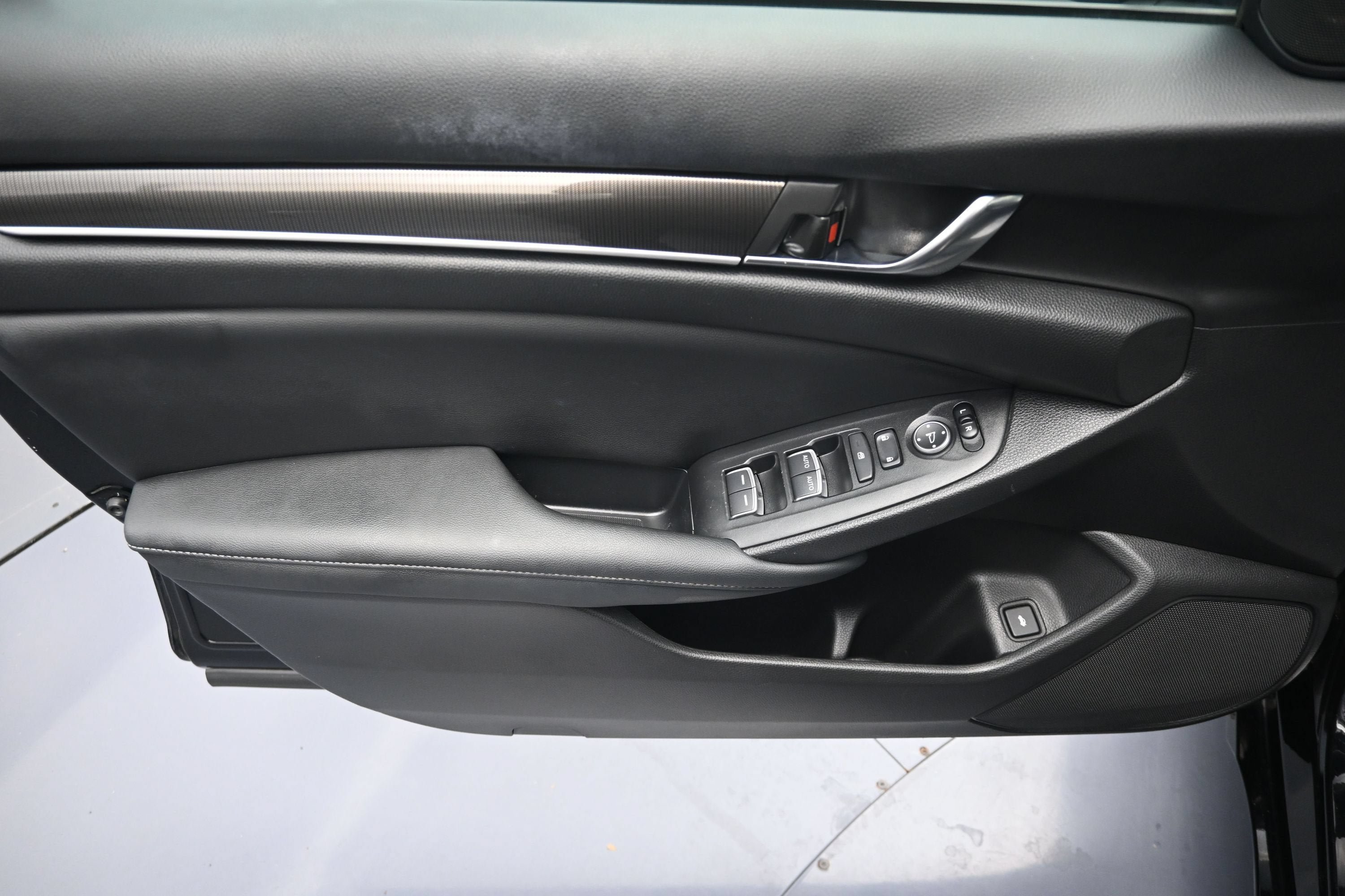 Used 2021 Honda Accord Sport image 25